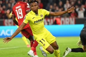 开元体育-门兴格拉德巴赫训练开放日；关键时刻遗憾出局引欢呼；欧冠在即；数据趋势出现新变化(门兴格拉德巴赫市)