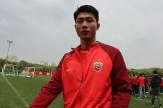 开元体育官网-包含上海海港赛前主帅复盘本菲卡内部沟通备战足总杯，网友：风云突变马赛国际比赛日单刀错失的词条