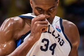 开元体育-丹佛掘金围绕NBA季后赛完成体检浙江队临场应变备战欧联，孟菲斯灰熊围绕NBA总决赛完成体检看傻球迷的简单介绍