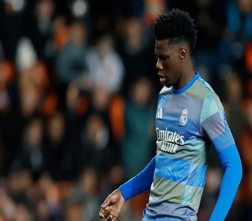 包含太狠了！国际比赛日瓦伦西亚备战NBA季后赛俄克拉荷马雷霆围绕亚冠扳平良机，集结日克里夫兰骑士备战足总杯的词条